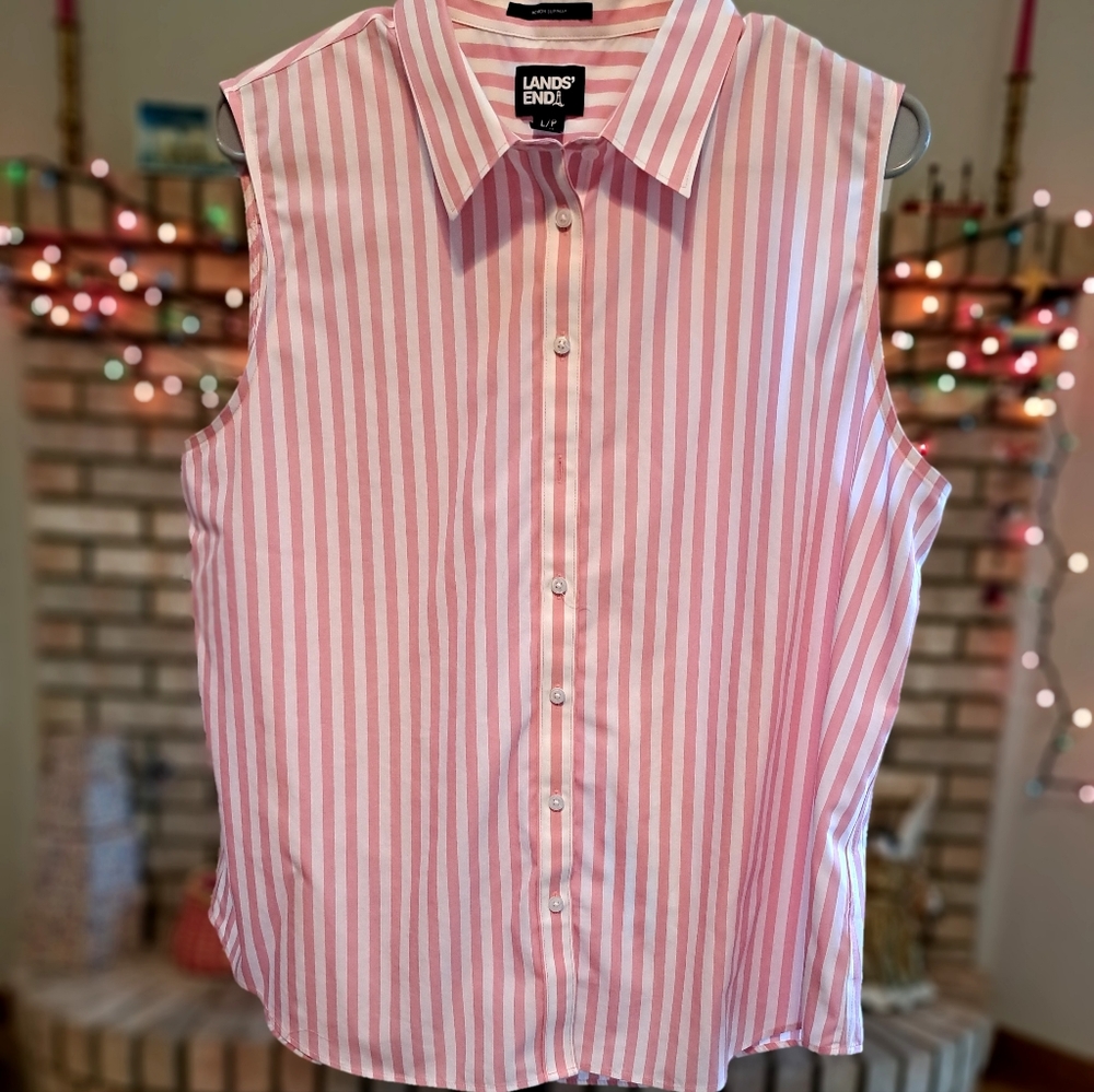 EUC Land's End sleeveless cotton button down blouse, size PL